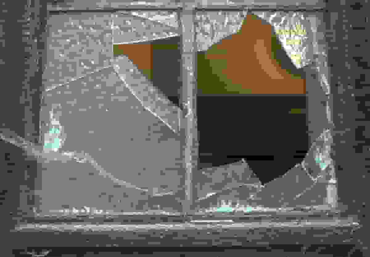 Help your small business clients prevent and recover from vandalism - Pie Insurance